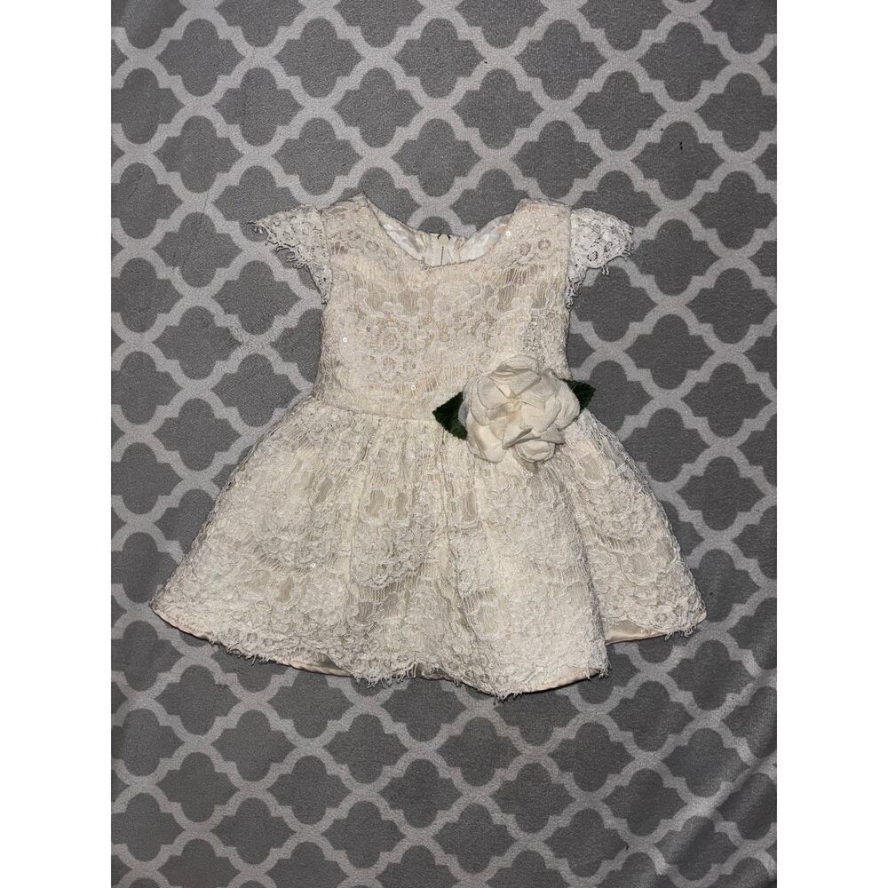 Baby girls size 3-6 month dress